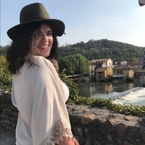 Meet your Posher, Mariana